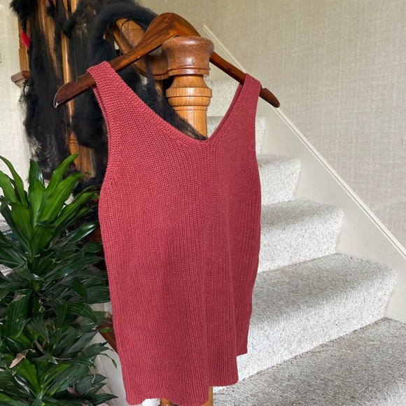 Rustic Knit Bohemian Tank Top - Picture 3 of 8